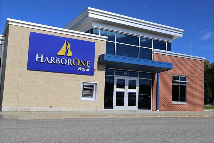 HarborOne Bank in Lincoln, RI Exterior