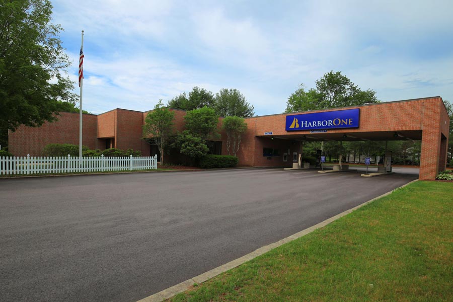 HarborOne Bank in Attleboro, MA Exterior