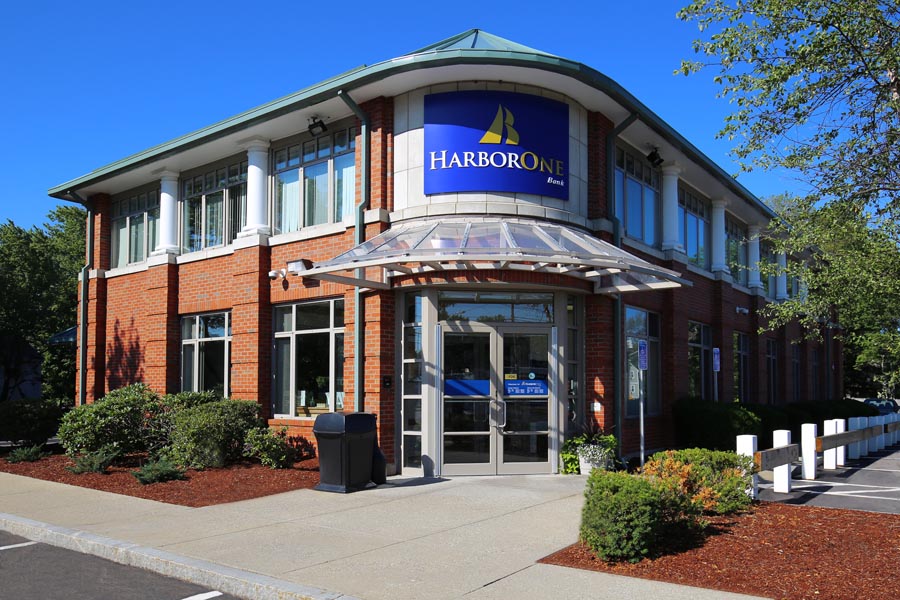 HarborOne Bank in Brockton, MA Exterior