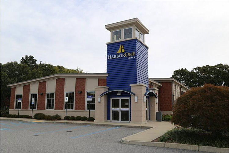 HarborOne Bank in East Greenwich, RI Exterior