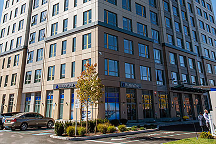 HarborOne Bank in Quincy, MA Exterior