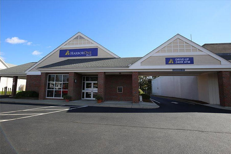 HarborOne Bank in East Providence, RI Exterior